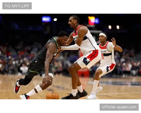 赛后更衣室：爱德华兹称球队取胜靠的是“防守带来转换进攻”的体系理念